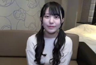 【探花精选】苗条妹子沙发舌吻调情，坐在身上张开双腿摸逼，上位骑乘侧入猛操呻吟娇喘_2K画质